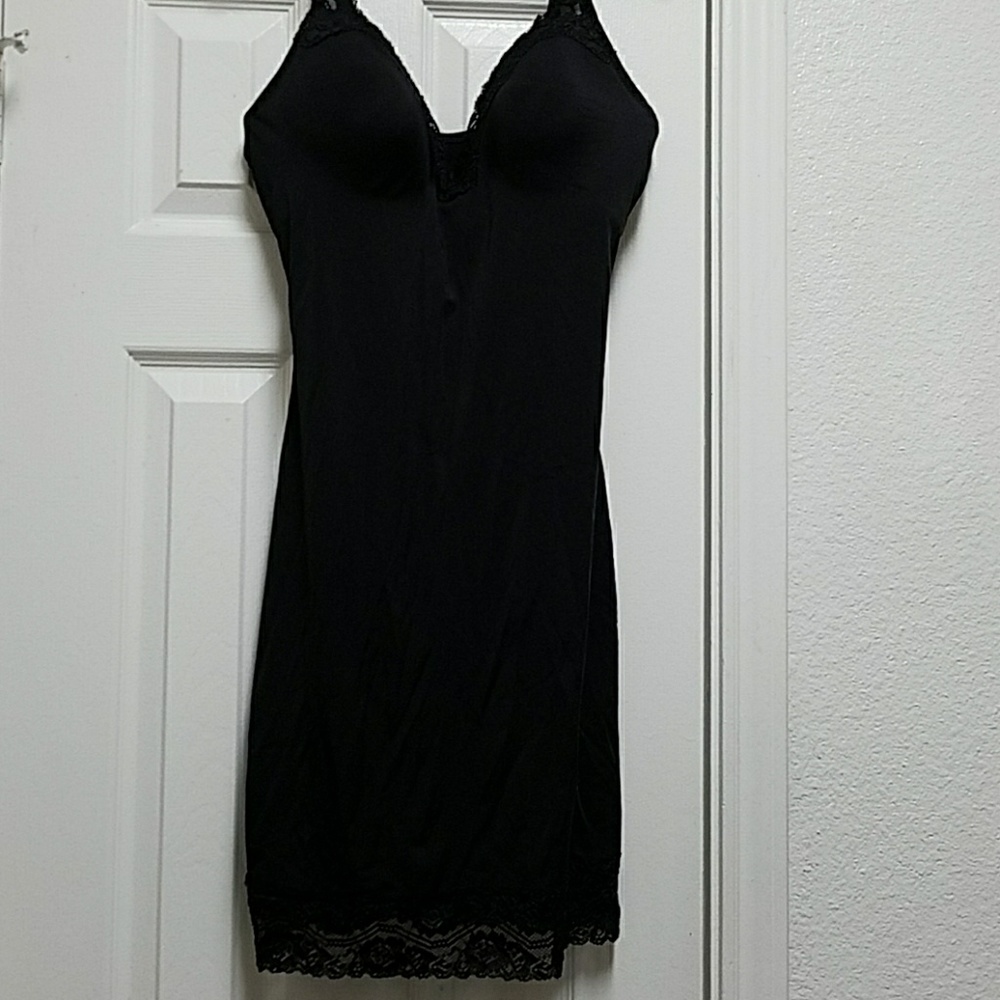 Black Shaping Slip w/Padded Bra size Lg